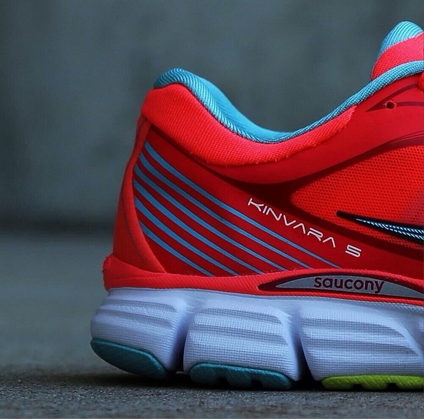 saucony women's powergrid kinvara 5 running shoe