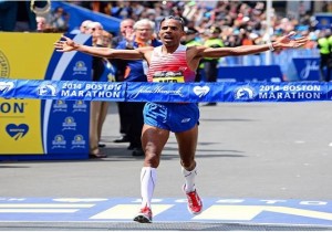 Meb Keflezighi in Skechers GORun wins 2014 Boston Marathon