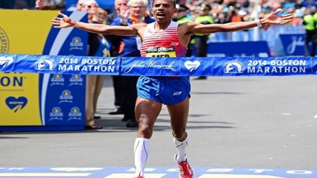 Meb Keflezighi in Skechers GORun wins 2014 Boston Marathon