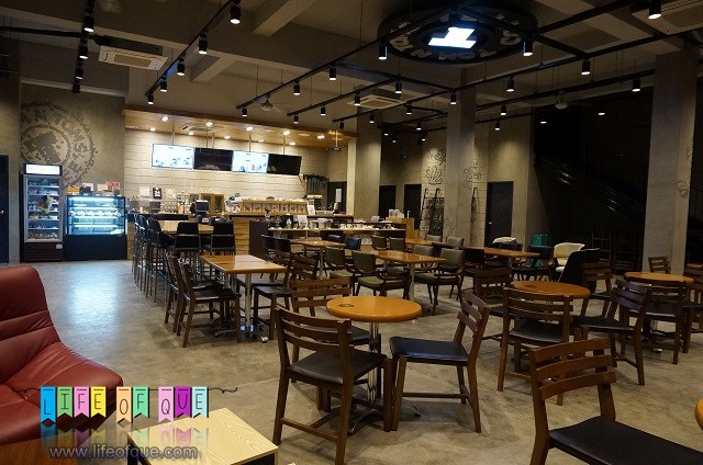 Tom N Toms Coffee Bacolod Philippines